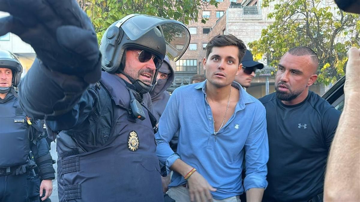 Disturbios en Pamplona durante la protesta por el acto del agitador ultra Vito Quiles