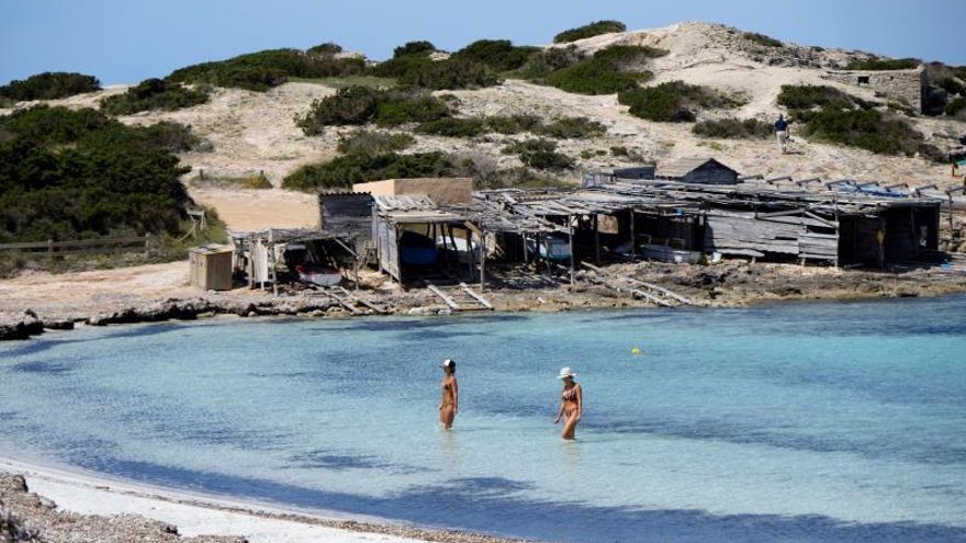 Formentera entra en fase 2 sin necesidad de regular la afluencia a las playas