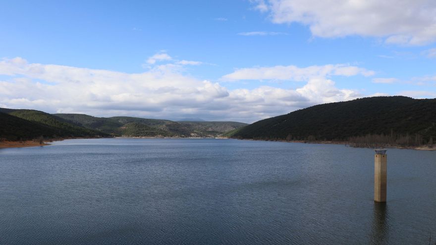 Empresarios y regantes de Guadalajara piden que se retome la conexión del embalse de Beleña con Alcorlo
