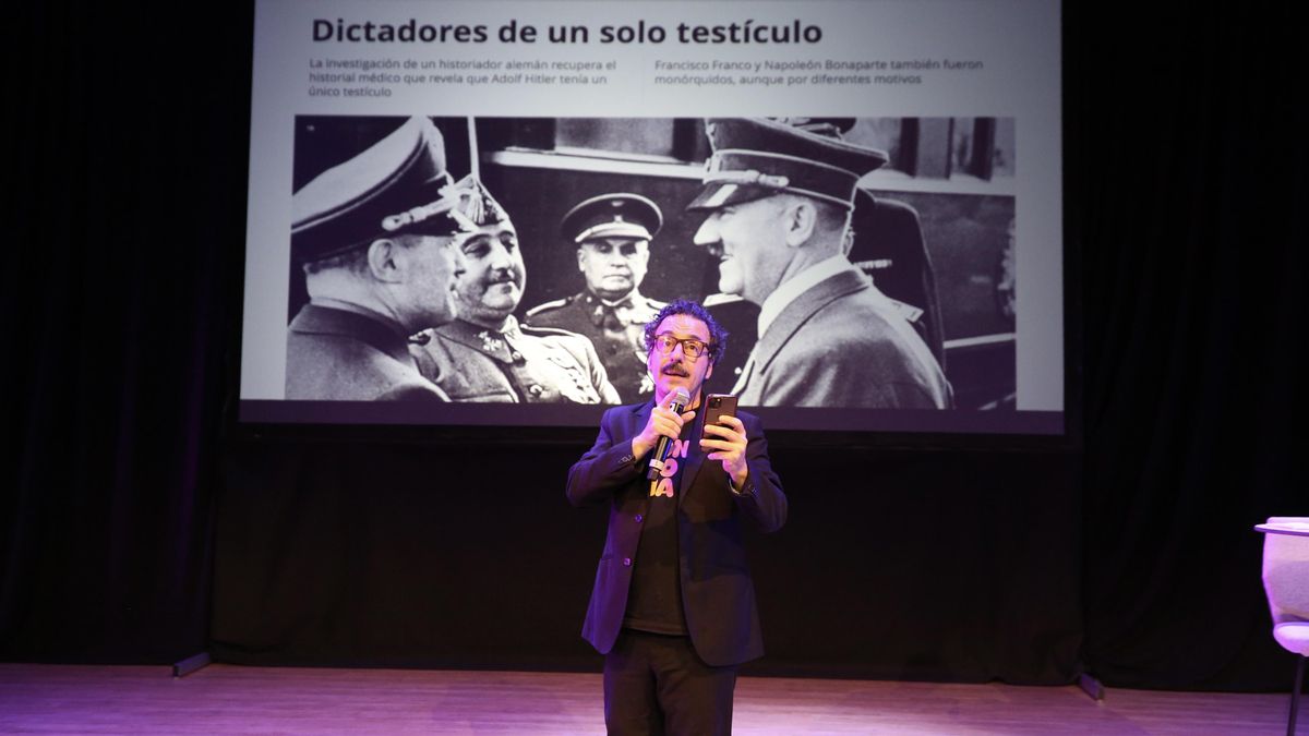 Darío Adanti durante el show Mongolia