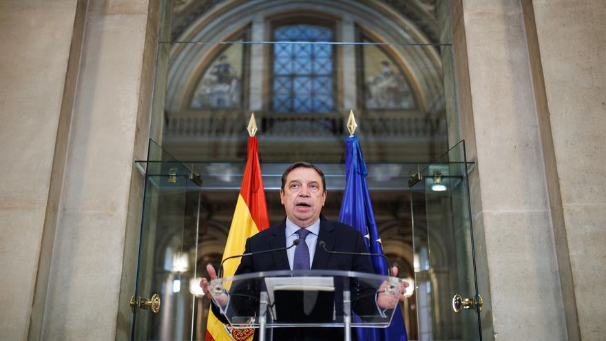 Rueda de prensa del ministro tras la reunión. FOTO: Alejandro Martínez Vélez - Europa Press