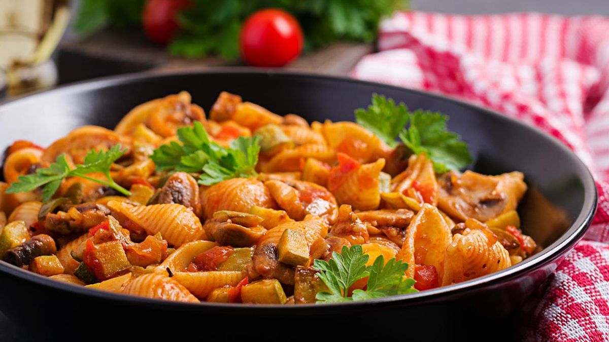 Pasta con lentejas: la receta típica italiana para tomar legumbres de una forma distinta