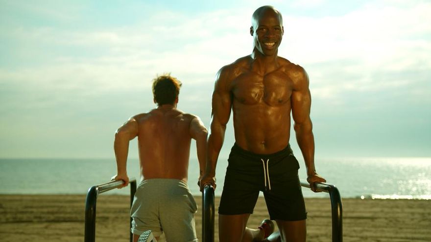 Raudel Raul Martiato da vida a Germán en "Toy boy"