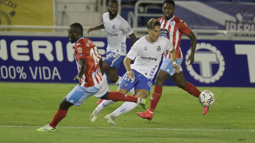 El Tenerife tropieza solo y entrega un empate ridículo ante el Lugo