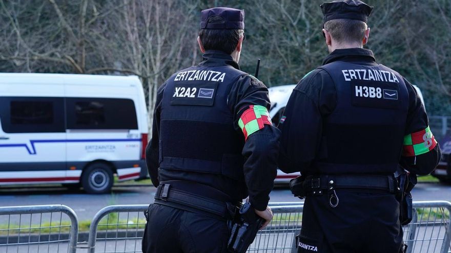 La comisión de transparencia policial exime a la Ertzaintza del fallecimiento de un varón en una ambulancia en Astigarraga