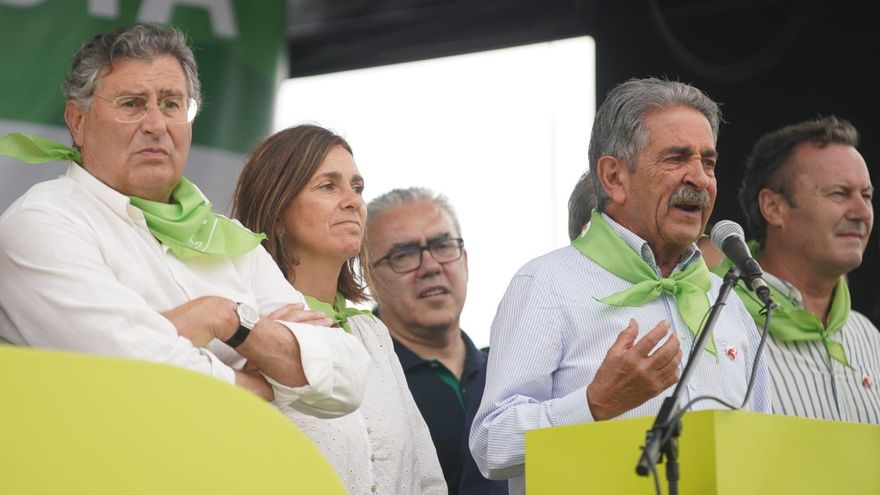 Miguel Ángel Revilla, en la fiesta anual del PRC.