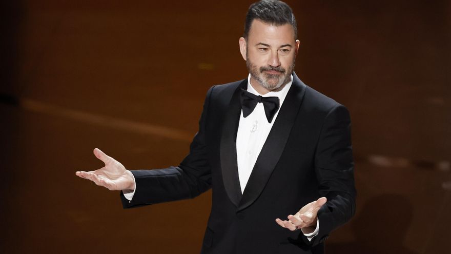 Jimmy Kimmel vuelve a la TV tras haber sido marginado por un comentario sobre el asesino de Charlie Kirk