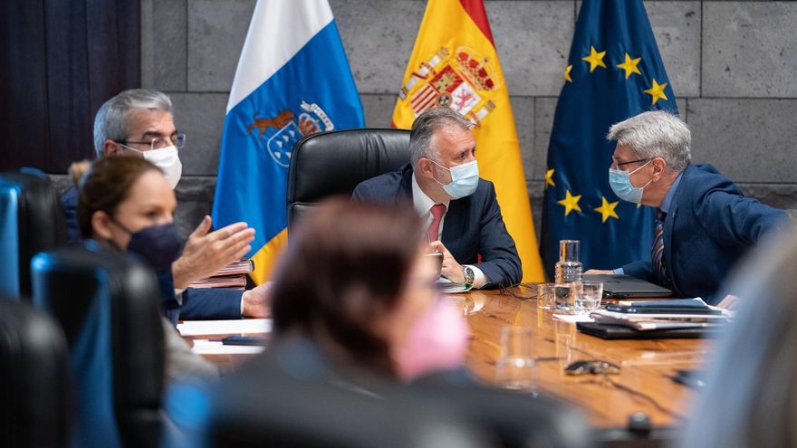 Canarias anuncia que mantiene todas las medidas vigentes para contener el coronavirus tras el estado de alarma