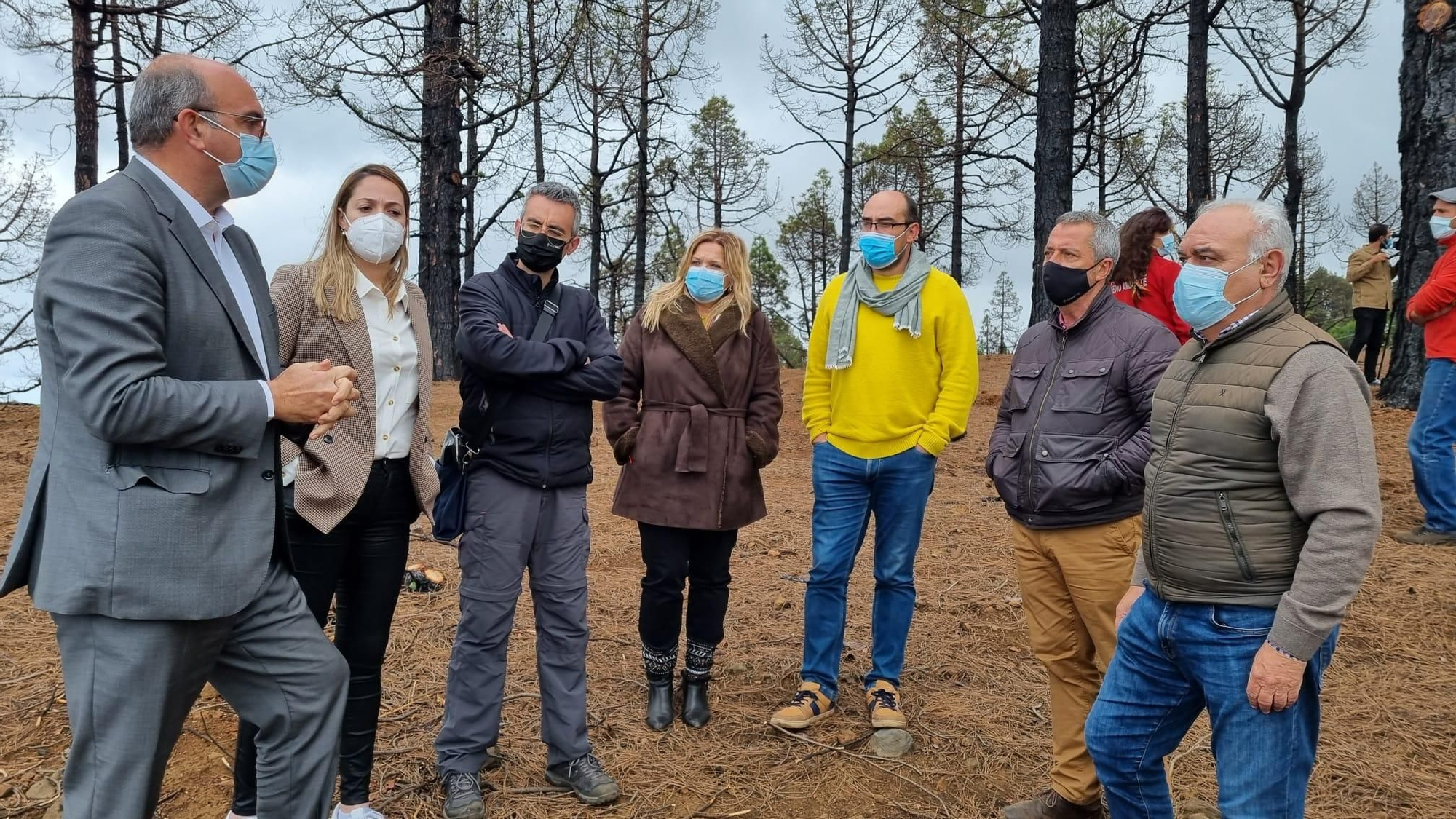 Visita a la zona afectada por el incnedio.