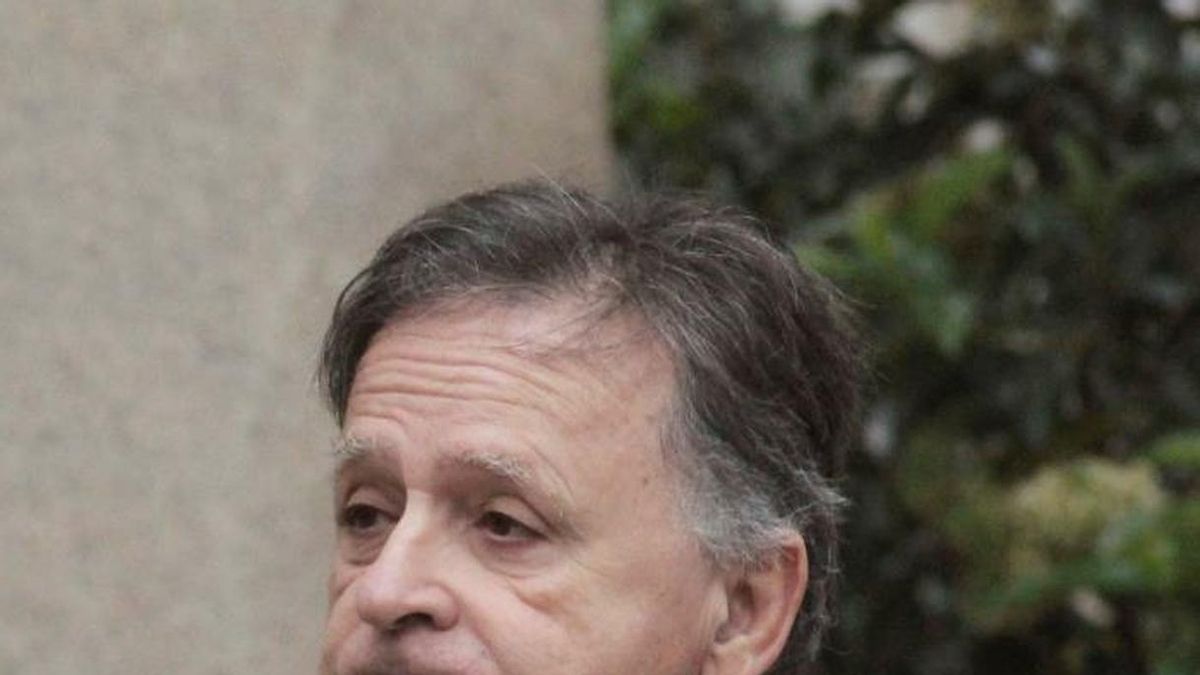 El senador de Vox acusado de violencia machista quiere recuperar su escaño