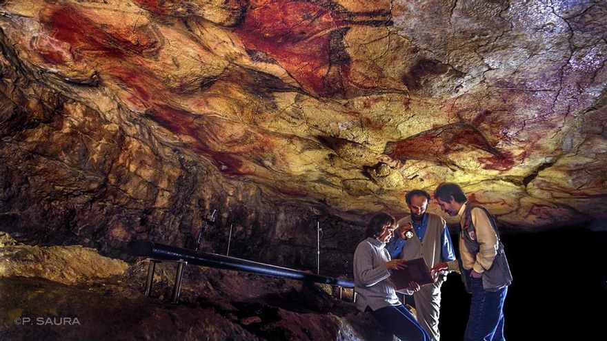 2001: La primera pintora de la historia