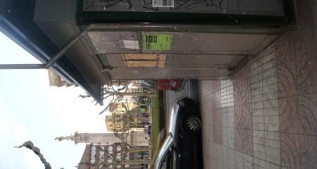 Kiosco 'abandonado' en la Plaza de la Inmaculada.