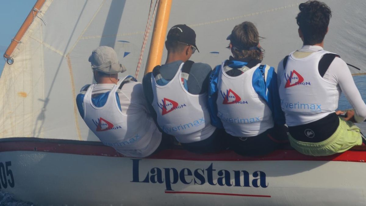 Barco 'Lapestana' y su tripulación'.