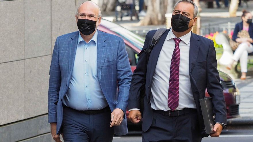 El periodista Francisco Pomares dice que las pruebas que demostrarían su inocencia se quemaron en un incendio