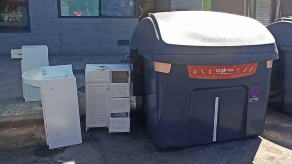 Sadeco realiza 659 recogidas de enseres al mes y afirma que atiende las solicitudes en una semana