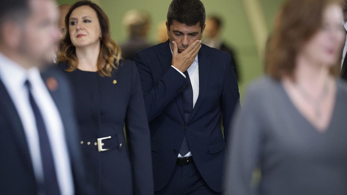 Carlos Mazón, at one point upon his arrival at the funeral with a sad face.