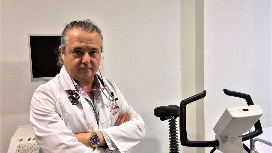 El candidato de Vox a la Alcaldía de Albacete será José Ramón Conesa, cardiólogo "aficionado a la caza y los toros"