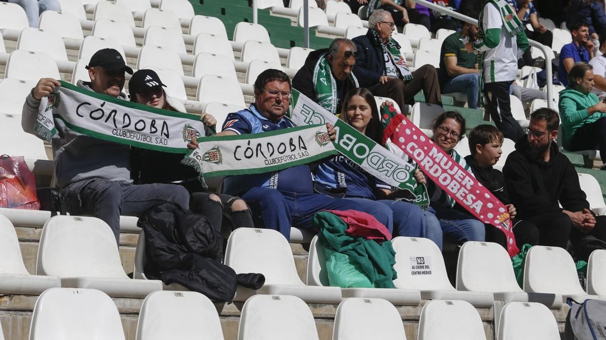 Grada Blanquiverde del Córdoba CF - CD Leganés