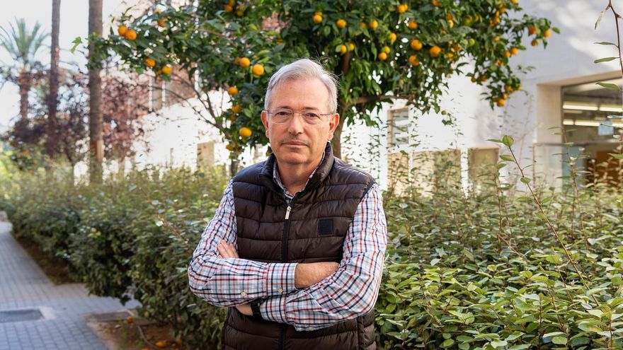 Félix Francés, catedrático de Hidráulica: "El barranco del Poyo genera ‘avenidas relámpago’ y hay cauces así en toda la costa"
