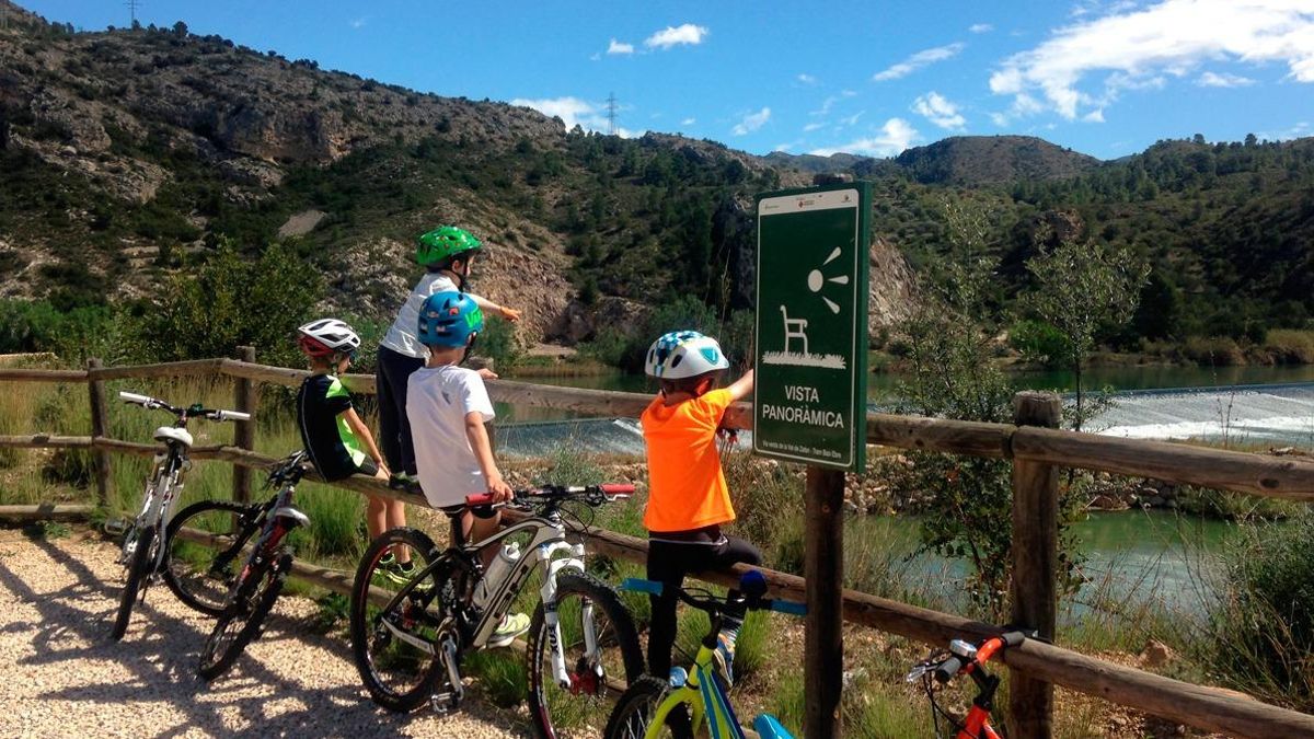 Vía Verde de la Val de Zafán.