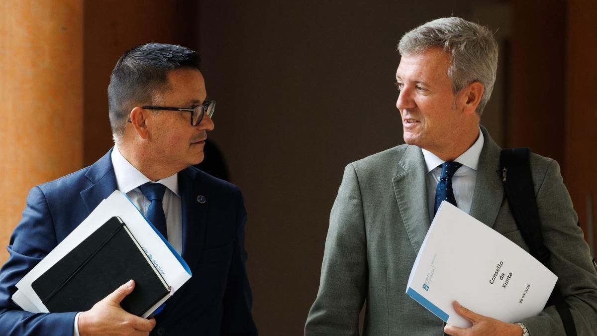 CIG y CCOO rechazan el plan contra las bajas de la Xunta, a la que acusan de tratar a quien enferma como sospechoso