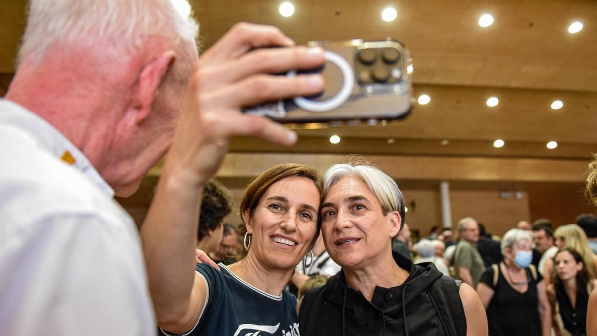 Colau se abre a no ser candidata para que Frente Amplio y Podemos pacten: "Si hay otra persona de más consenso, adelante"