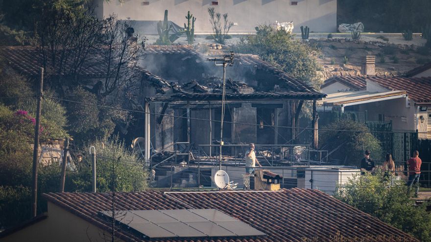 El incendio de Girona alcanza algunas casas en Calonge y amenaza con extenderse más por Les Gavarres