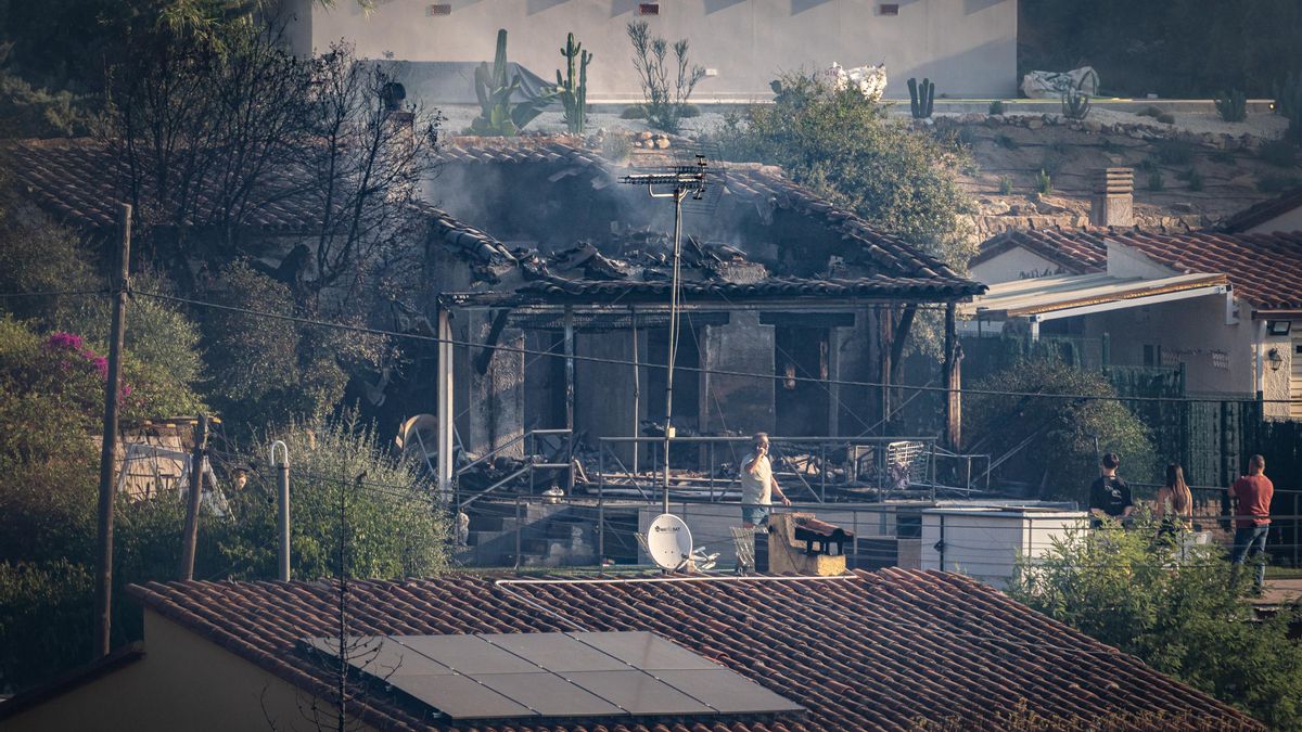 El incendio en Girona quema 2.400 hectáreas y alcanza algunas casas en Calonge durante la noche