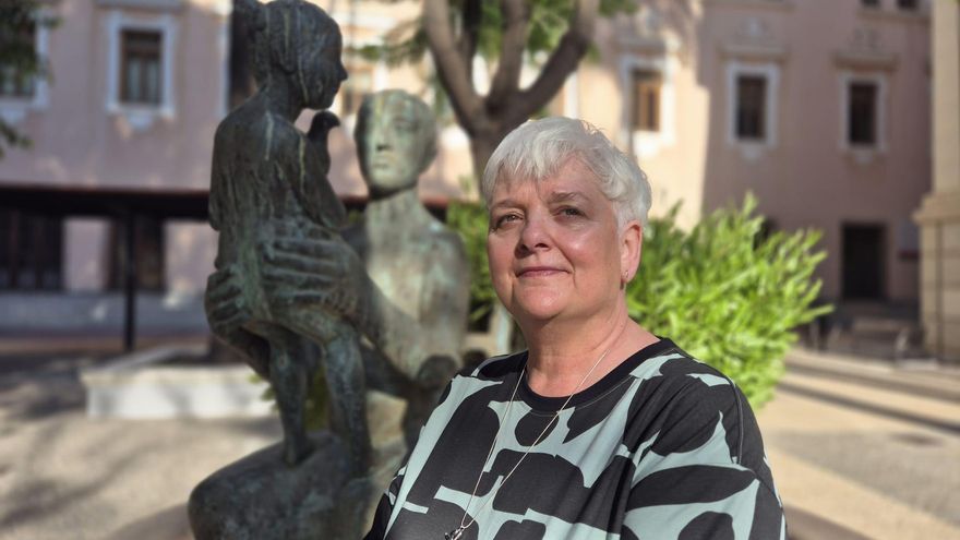 Angela O'Hagan, investigadora: "Los derechos humanos son de la vida cotidiana: de la comida, el transporte o la vivienda"