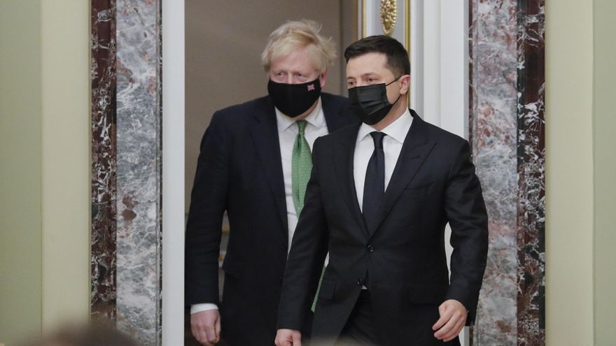 Johnson y Zelenski piden más sanciones para aumentar la presión sobre Rusia