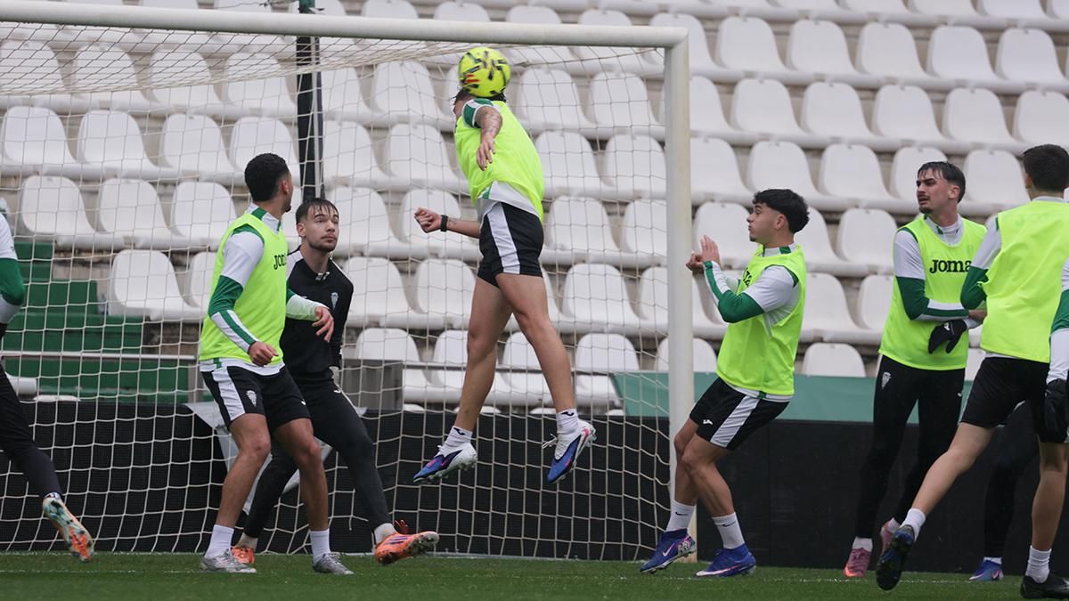 Las imágenes del amistoso entre el Córdoba CF y el filial