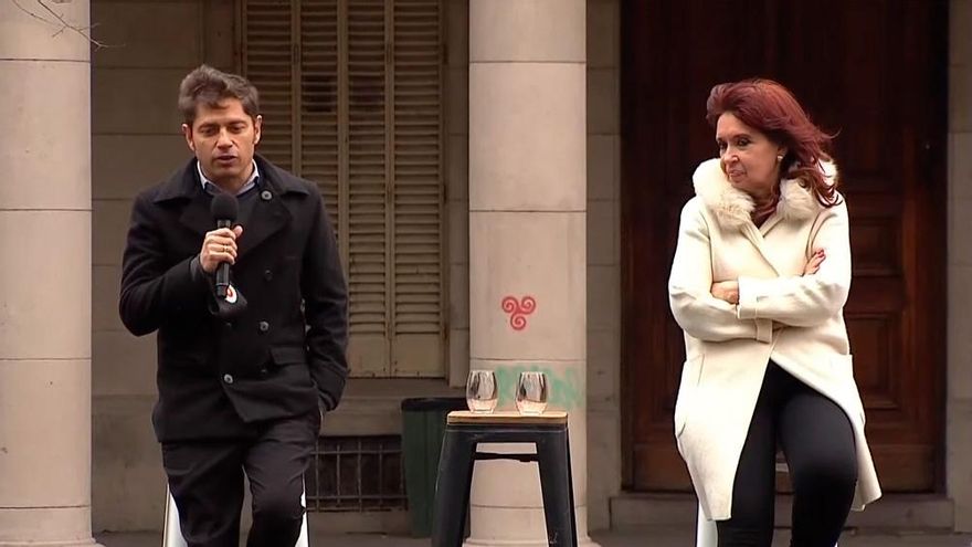 La pelea entre Kicillof y Cristina y la posible suspensión de las PASO acerca al peronismo a una fractura