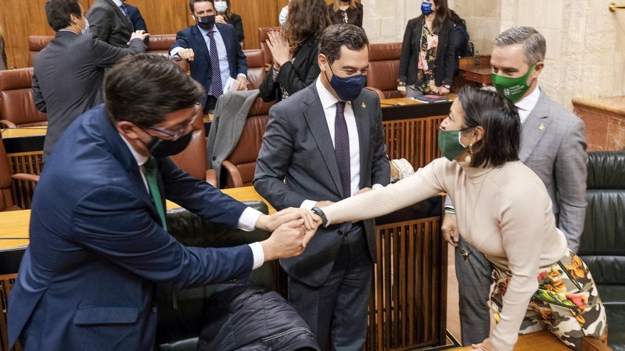La reforma del Parlamento andaluz prevé multar con 60.000 euros a quien no declare en una comisión de investigación