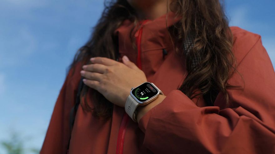 Un reloj inteligente que cuida de tu salud sin interferir en las rutinas diarias