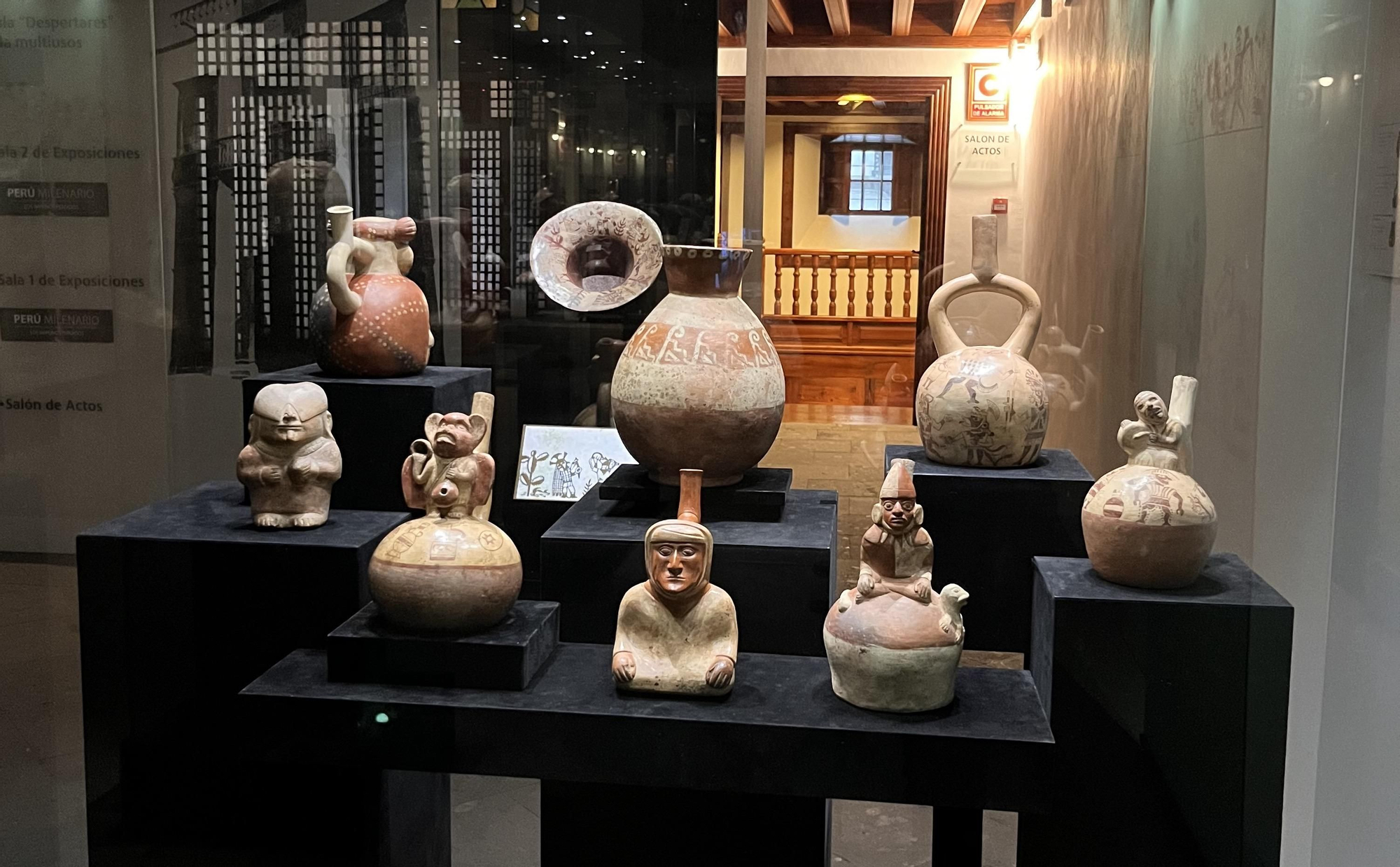 Piezas de la exposición 'Perú milenario'.
