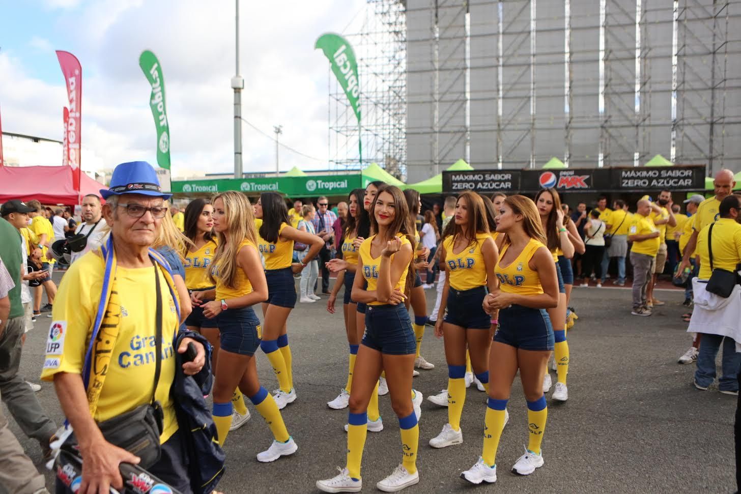 'Fan zone' de la UD Las Palmas. (ALEJANDRO RAMOS)