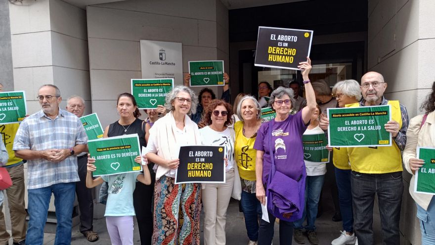 Protestas en Castilla-La Mancha porque no se puede abortar en la sanidad pública: "Es derecho a la salud"