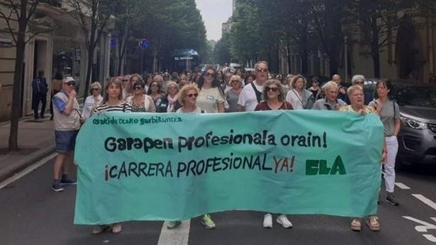 Un juzgado reconoce que se vulneró el derecho a la huelga en el conflicto de la limpieza de Osakidetza