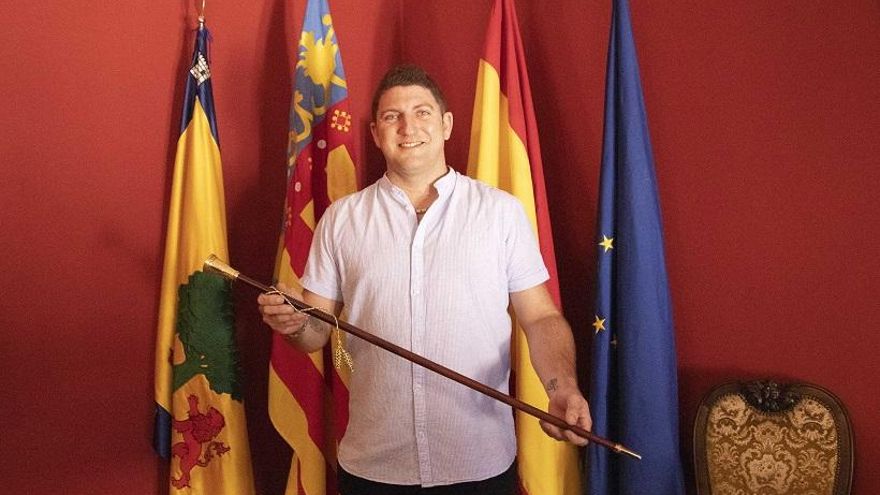 El alcalde de l'Alqueria d'Asnar en la trinchera: bloquea una moción de censura que lo echaría del cargo