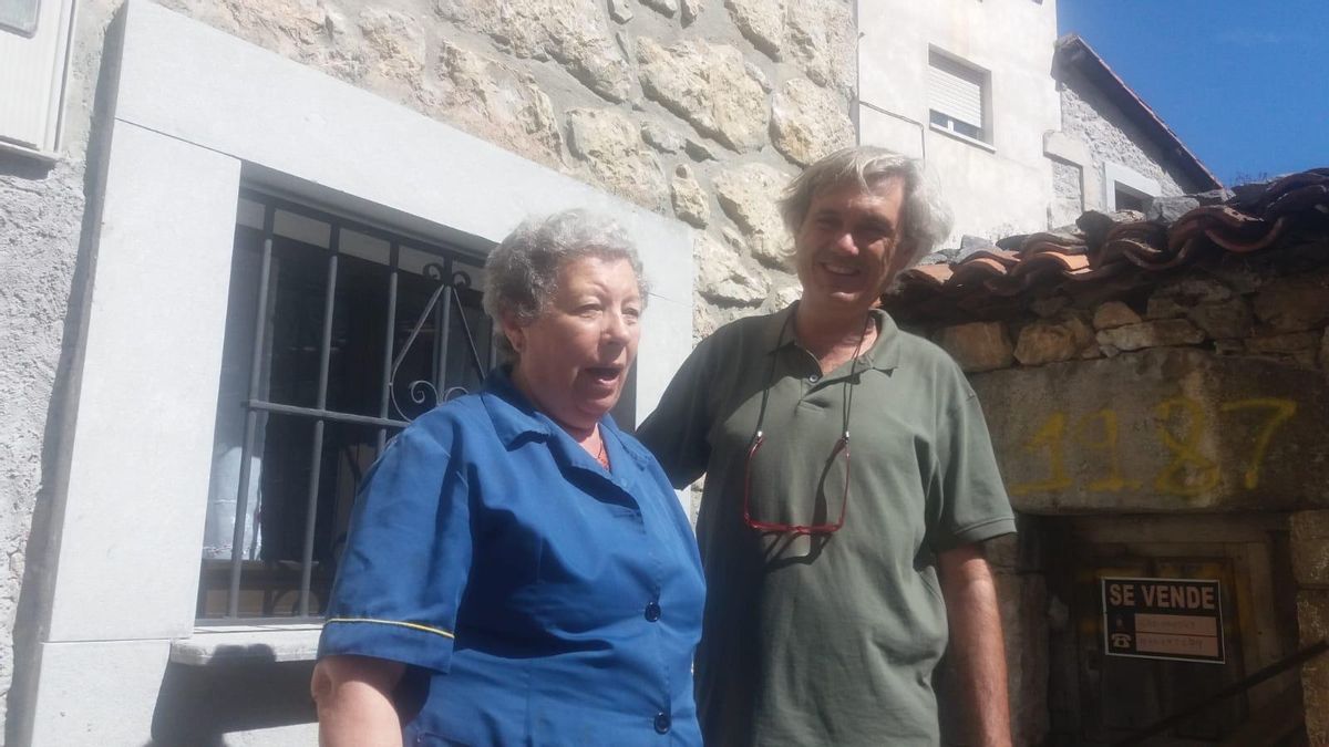 Antonio Brevers junto con Mercedes Campillo.