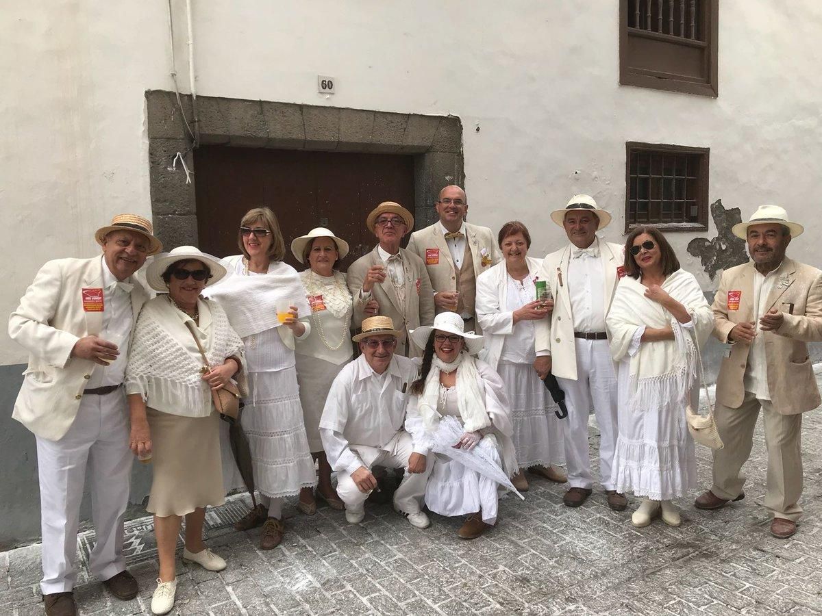 Los indianos lucieron sus mejores galas.