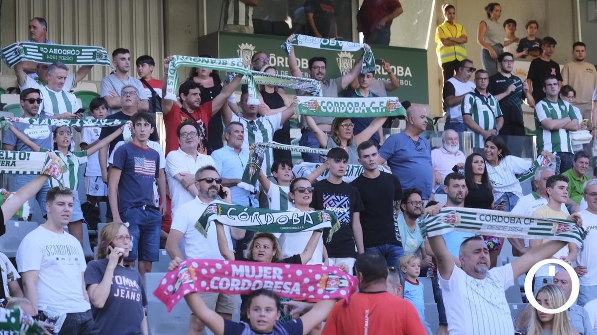 Las imágenes del Córdoba CF - Cádiz CF