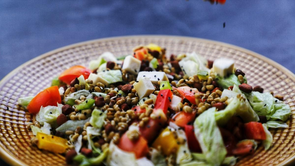 Ensalada de lentejas con hinojo y naranja: así puedes preparar esta receta nutritiva, rápida y fácil