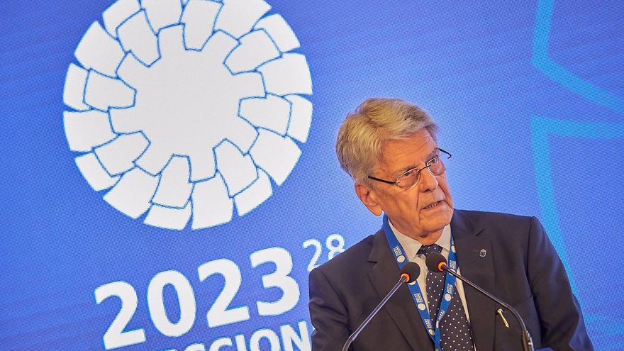 El consejero de Administraciones Públicas, Justicia y Seguridad del Gobierno de Canarias, Julio Pérez, comparece en rueda de prensa para informar de los datos de participación en este 28 de mayo