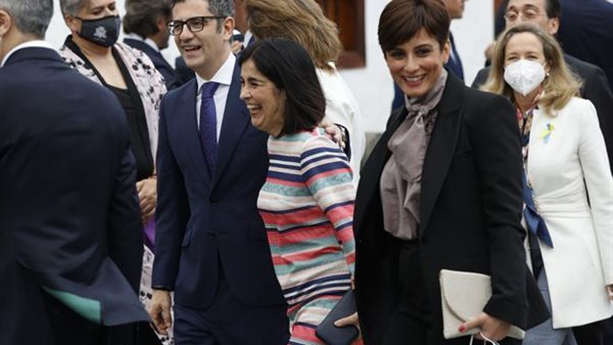 Los ministros de Presidencia, Relaciones con las Cortes y Memoria Democrática, Félix Bolaños, Sanidad, Carolina Darias, de Política Territorial, Isabel García, y Economía y Transformación Digital, Nadia Calviño. (EFE/ Juan Carlos Hidalgo)