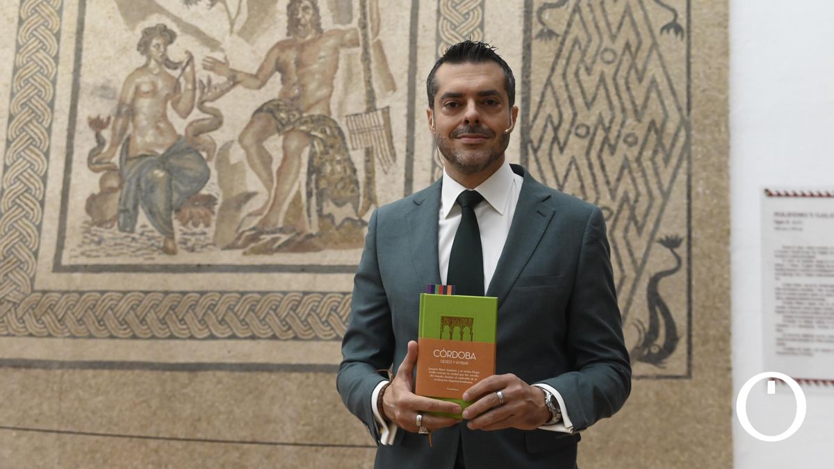 Joaquín Pérez Azaústre, ganador del Premio Internacional de Poesía Generación del 27 de la Diputación