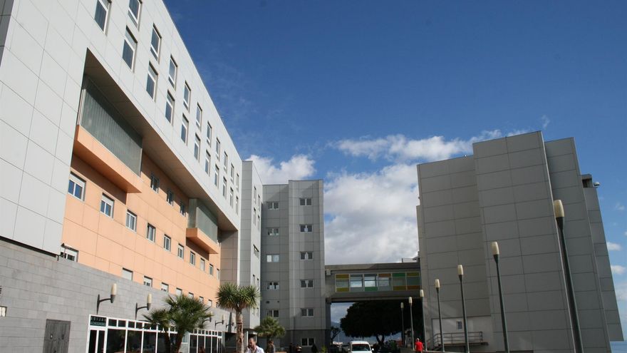 Obligadas a abandonar Canarias para seguir formándose como médicas tras denunciar un presunto acoso laboral