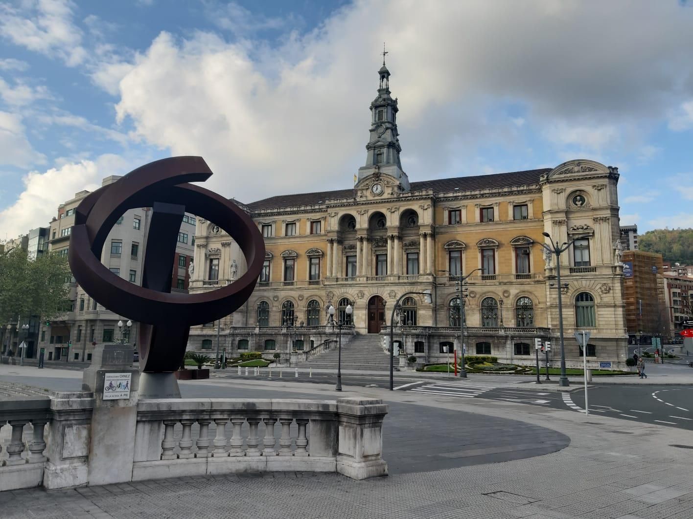Los alrededores del Ayuntamiento de Bilbao