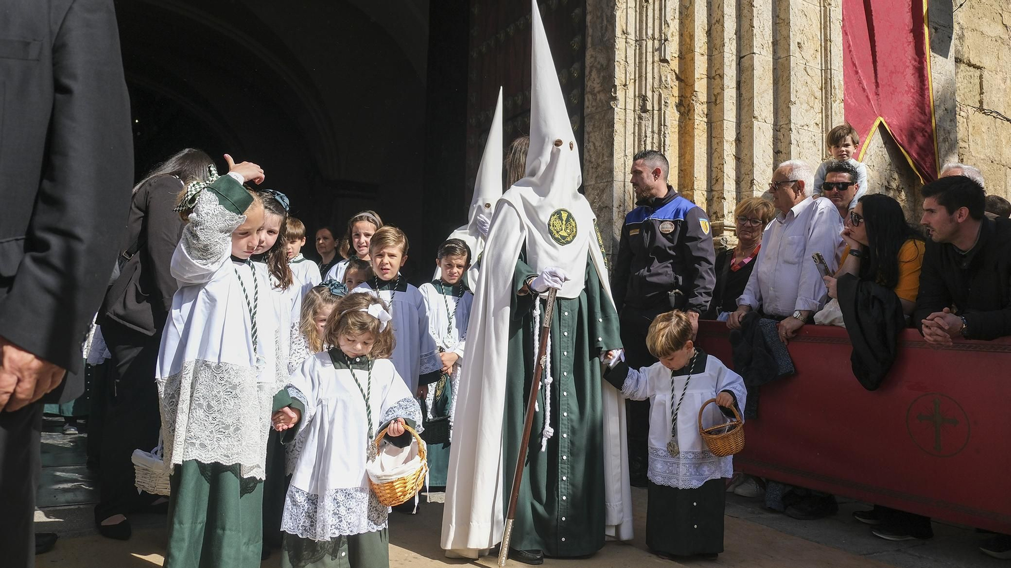Salida procesional de la Hermandad del Huerto, en imágenes