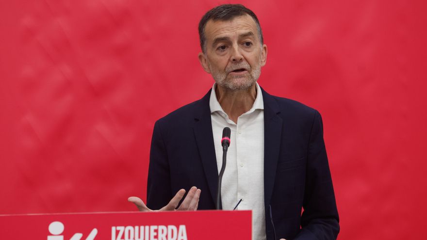 IU reivindica la unidad electoral pero avisa a Sumar y Podemos de que no caben "proyectos personales"